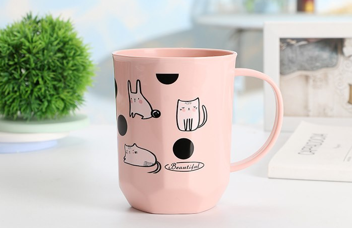 Creative Cute Plastic Toothbrush Cups for Kids (Couple)